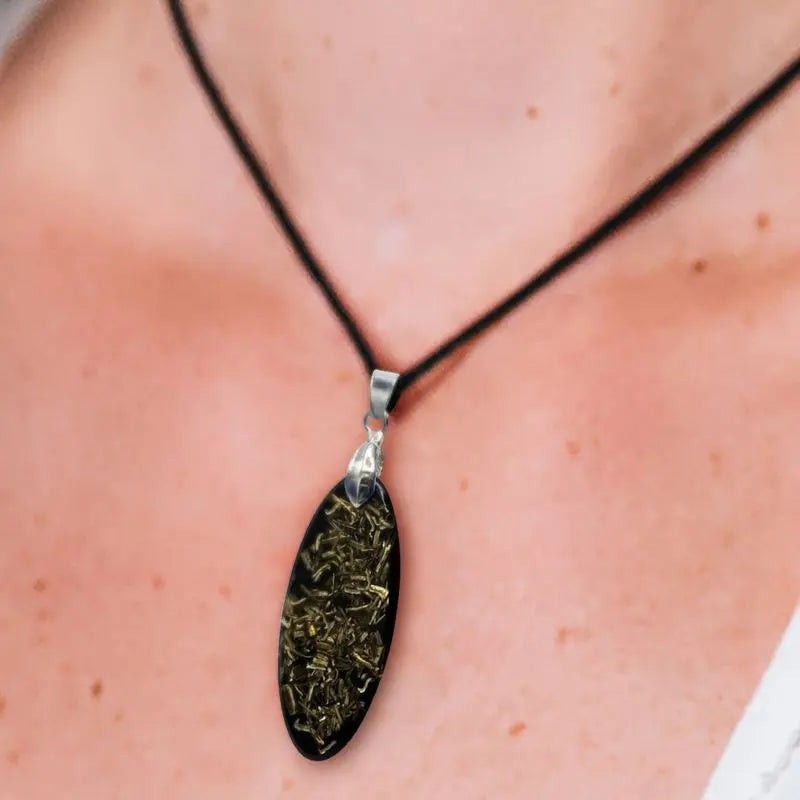 Pendentif de protection Shungite mandorle